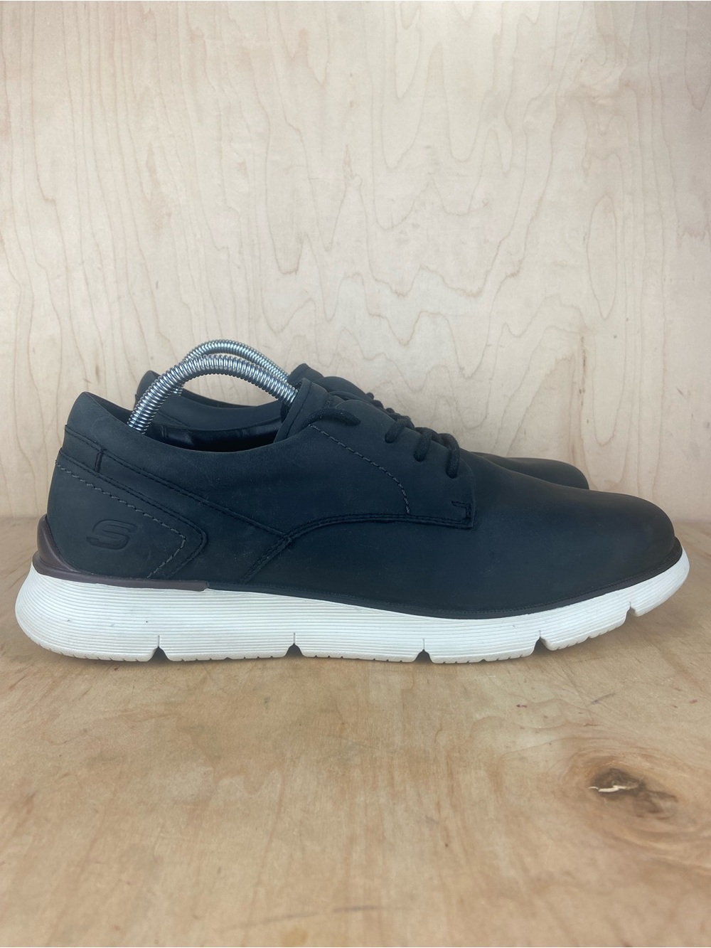 Skechers Augustino Carano Men's Black Leather Low-Top Lace-Up Shoes Size 11
